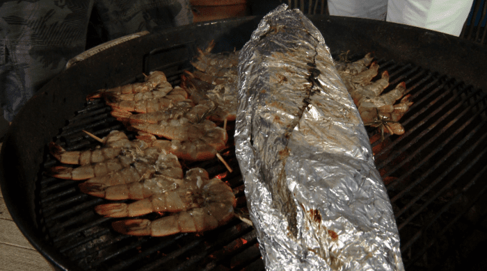 PLUS004 IMG005 prawns basted on grill 700x390