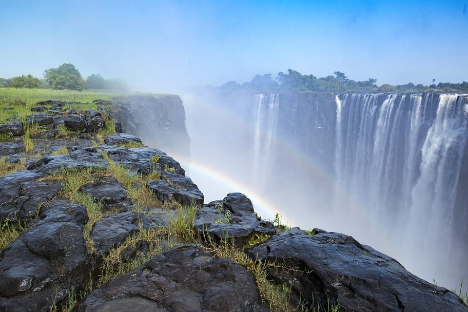 visit victoria falls rainbow