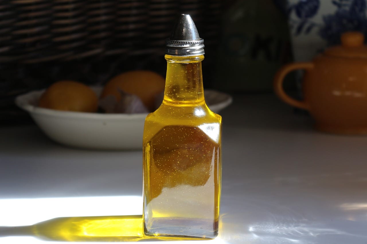 basic ingredients oil