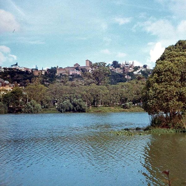 Things To Do In Antananarivo 600px Lac Anosy Tananarive 3201432284