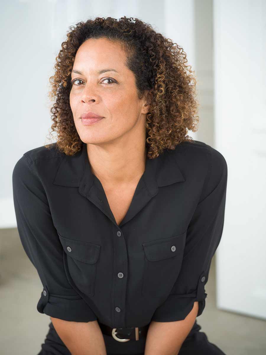 aminatta forna1@2x